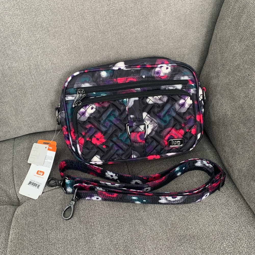 Lug Carousel in Watercolour Black